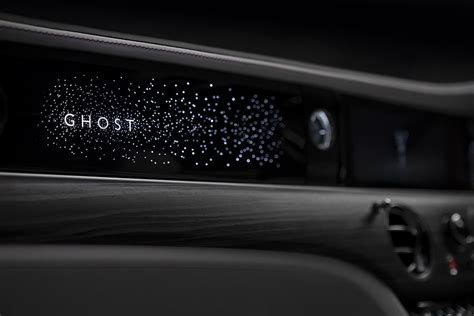 All-new Rolls-Royce Ghost dashboard mimics a starry night