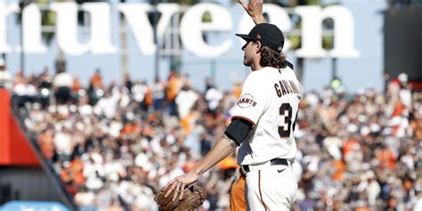 Kevin Gausman posts emotional thank you to Giants fans on Twitter | RSN