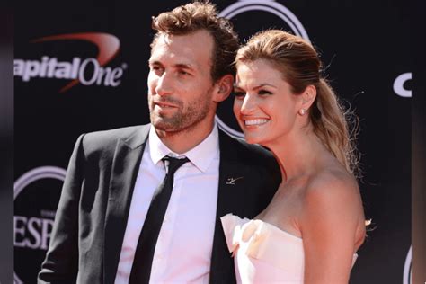 Erin Andrews Husband: Who is Jarret Stoll? How Did They Meet? | Fanbuzz