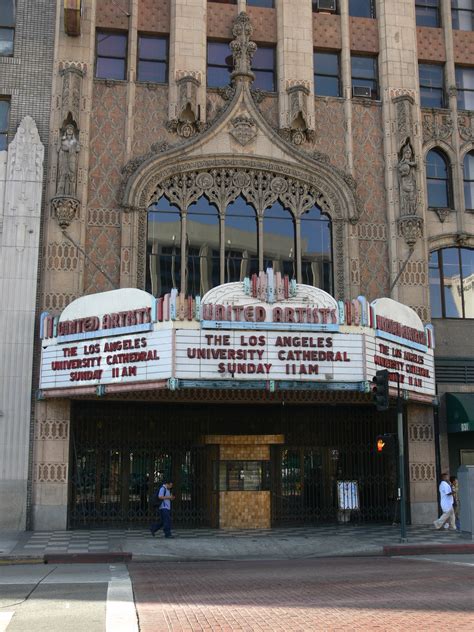 File:Los Angeles United Artists Theatre 2008 2.jpg - Wikimedia Commons