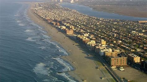 Coronavirus Long Island: Long Beach boardwalk reopens for the first ...