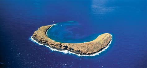 The History of Molokini Island | Molokini Crater Snorkeling