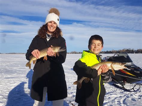 ICE FISHING ALBERTA - Book your ice fishing trip with us today!