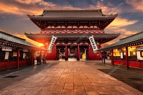 New Year at Sensoji Temple – Stock Editorial Photo © vincentstthomas ...