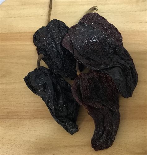 Dried Ancho Peppers | Troyer's Spices