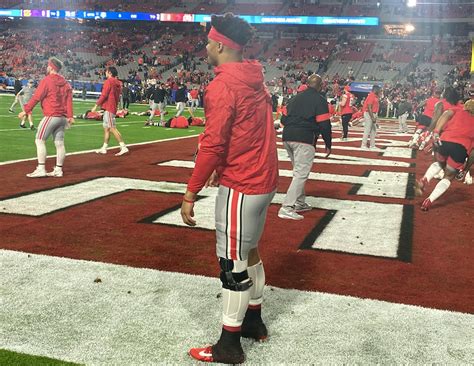 Ohio State football’s Justin Fields wearing his larger knee brace in ...