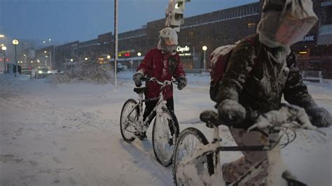 Massive winter storm batters US as damage and heavy snow close roads ...