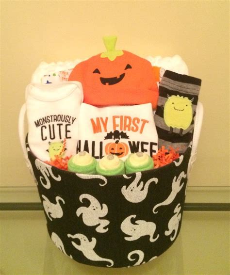 Halloween Baby Boy Gift Basket | Halloween baby gift, Baby boy gift ...