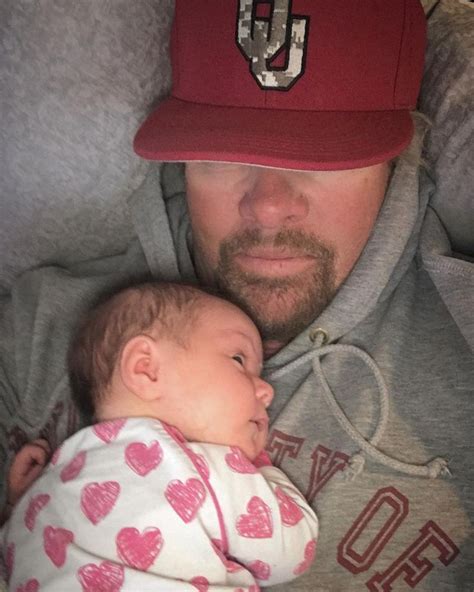 Krystal Keith Shares Dad Toby’s First Photo With New Granddaughter | Classic C... -… | Country ...