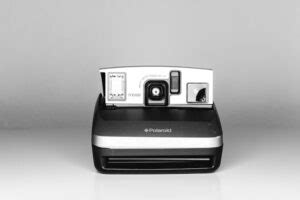 Polaroid Camera Tips and Tricks for Perfect Pics - Gooroo Blog