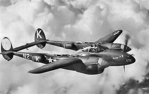 Lockheed P-38 Lightning | Model kit, Lockheed p 38 lightning, Plastic ...