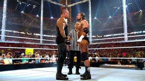 The Undertaker vs. Triple H - End of an Era Hell in a Cell Match ...