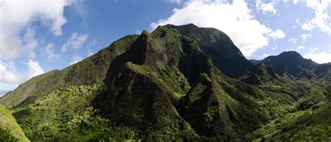 Iao Valley – Teeming with natural beauty and historical significance ...