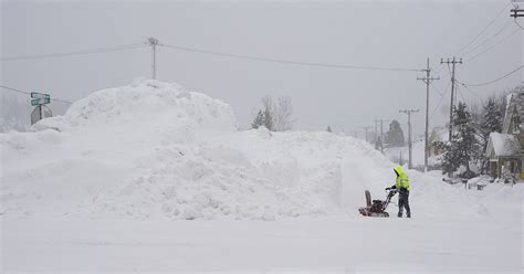 Key Northern California highway closed as snow continues to fall in the ...