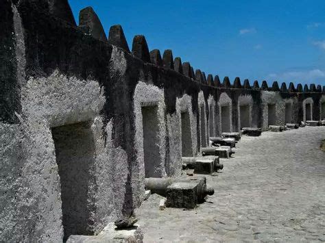 Comoros | Nzwani Sultanate | Mutsamudu fortress| Built 18th century ...