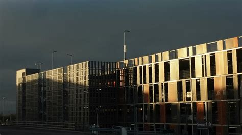 Car park, Bristol Airport © Derek Harper cc-by-sa/2.0 :: Geograph ...