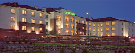 Hôtels de Madison, dans le Wisconsin : Hôtel Courtyard Marriott Madison ...