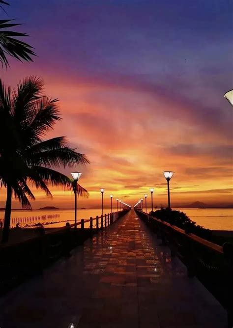 Sunset in Sanya Makes the World Romantic_Sanya Tourism Board