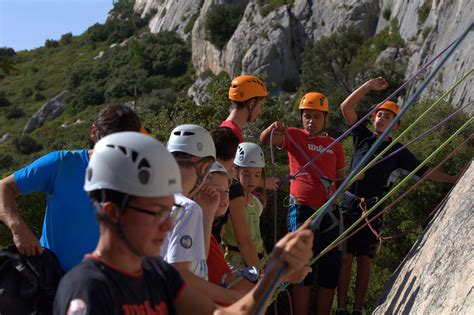 Rock climbing training course for school children