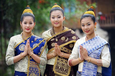 Top 10 Laos Culture, Customs and Etiquette - toplist.info