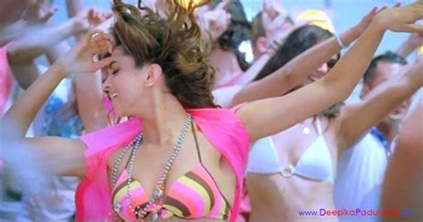 Deepika Padukone Hot Pictures from Race 2 – Deepika Padukone 🎥 fan