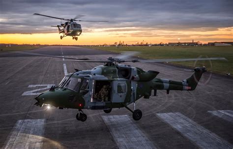 BRITISH ARMY BIDS FAREWELL TO THE ICONIC LYNX HELICOPTER AND HERE ARE ...