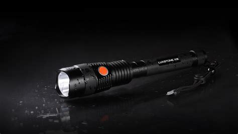 The 8 Best 1000 Lumen Flashlights Of 2023 (with Buyer's Guide)