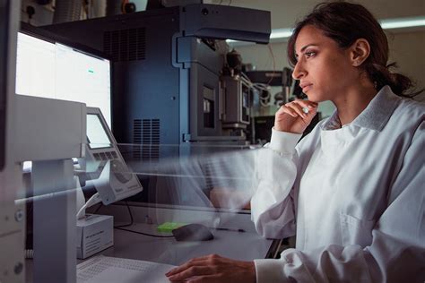 How to Become a Forensic Scientist in a Healthcare Setting | UCF Online