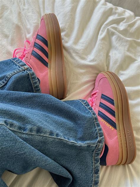 Pink adidas sambas | Pink adidas, Fashion shoes, Pink shoes outfit