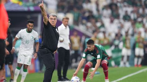 Mexico boss Gerardo Martino confirms exit after 'huge failure' at 2022 ...