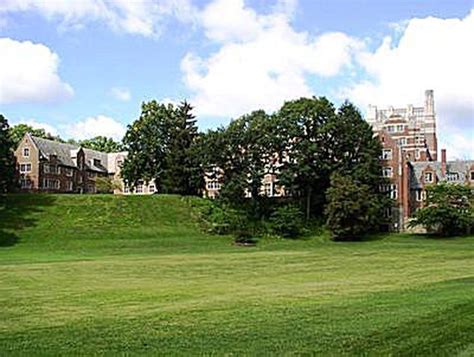 Photo Tour of the Wellesley College Campus | Wellesley college, Photo ...