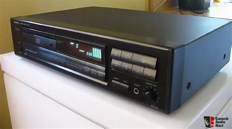 Onkyo CD Player DX 700 Photo #163051 - Canuck Audio Mart