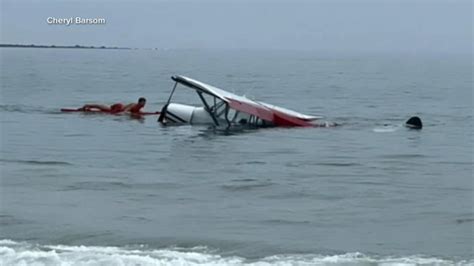 Small plane crash lands at busy New Hampshire beach - Good Morning America