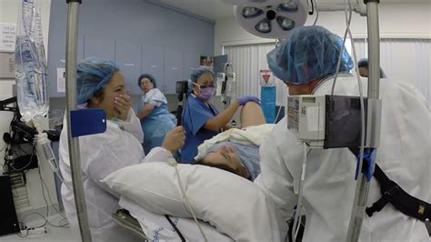 Parents Document the Entire Birthing Process of Birthing Their Twins ...