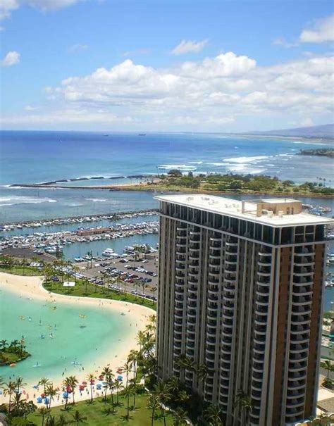 Hawaii retirement communities offer the perfect location for enjoying one’s post-retirement ...