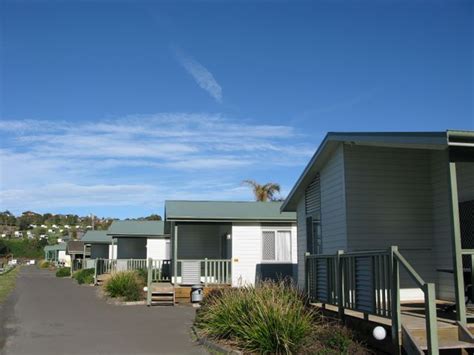 Easts Beach Holiday Park (BIG4) - Kiama Cottages with water view