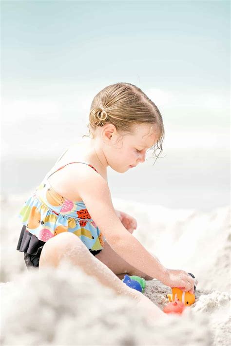 10 Tips for Taking Amazing Photos of Your Kids at the Beach