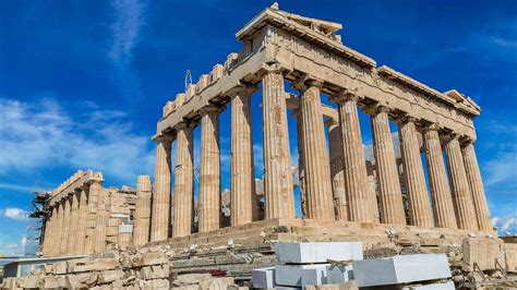 35 Famous Greek Landmarks to Visit