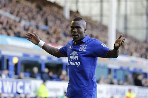 Ex-Everton midfielder Royston Drenthe completes surprise transfer weeks after bankruptcy ...