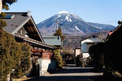 The Ultimate Travel Guide to CHINO in Nagano Japan (2024)