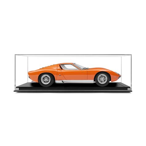 Lamborghini Miura 1:8 Scale Model | Uncrate Supply