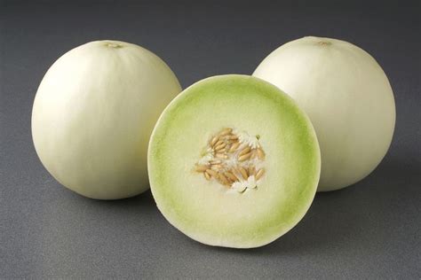 Honeydew Nutrition Facts: Calories and Health Benefits