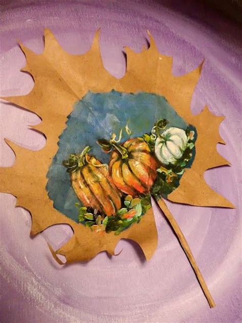 Deliberately Creative: Painting on Leaves | Dry leaf art, Painted leaves, Leaf art