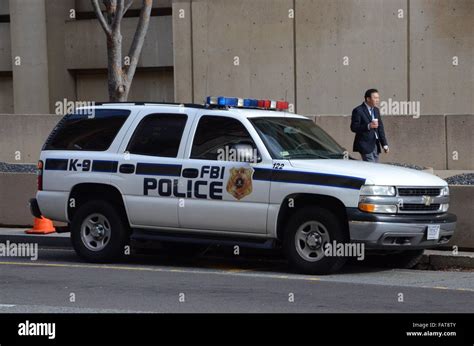 fbi police security 4x4 car washington dc Stock Photo - Alamy