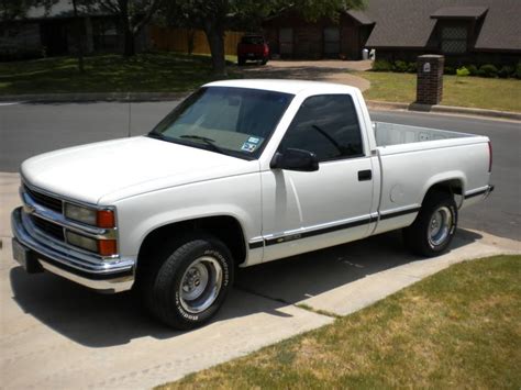 Chevy pickup trucks, Gm trucks, Chevy trucks