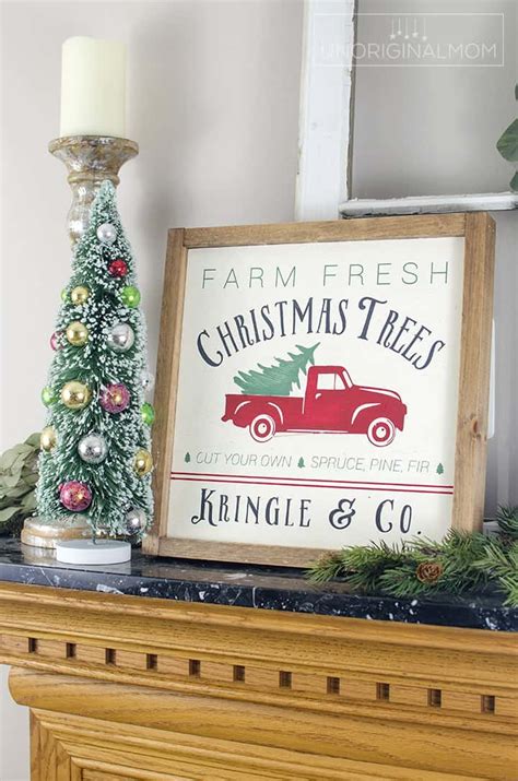 10 DIY Farmhouse Christmas Signs to Make This Holiday Season