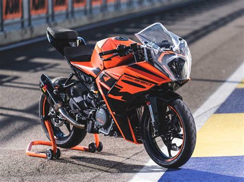 KTM RC390 specs, lap times, performance data - FastestLaps.com