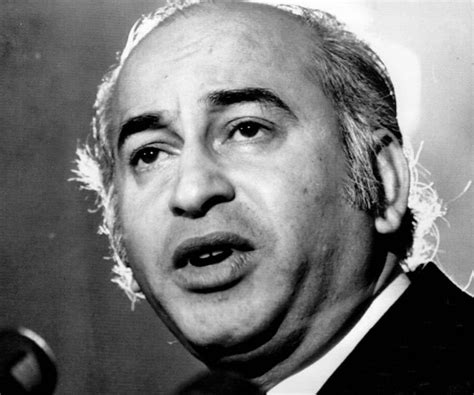 Zulfikar Ali Bhutto Biography - Childhood, Life Achievements & Timeline