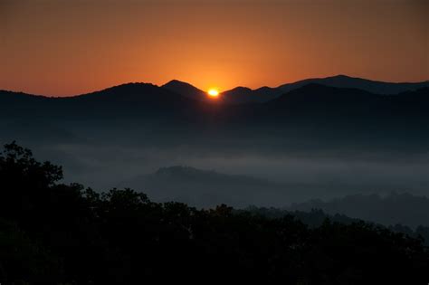 Smoky Mountain Sunrise-01277: imarollingstone: Galleries: Digital Photography Review : Digital ...