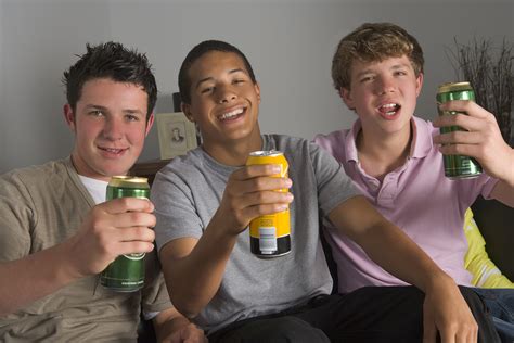 5 Reasons Why Teens Abuse Drugs and Alcohol. Understand the Motivation So You Can Stop It.